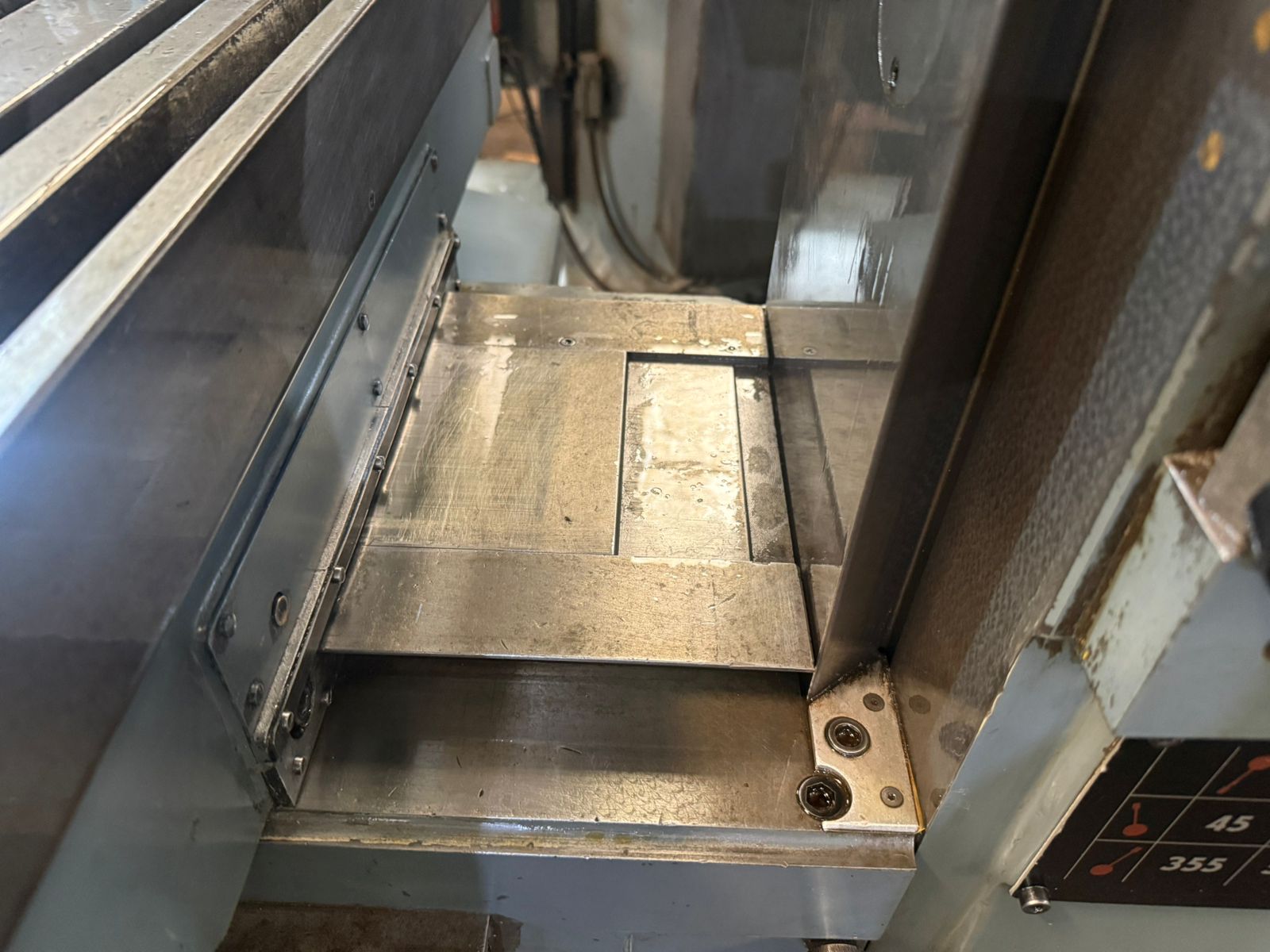 Vernier Universal milling machine thumb