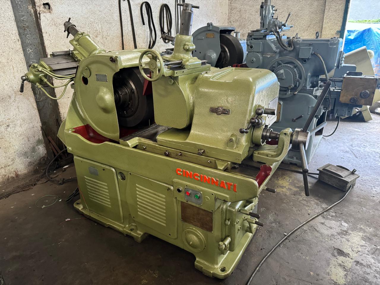 Cincinnati Centreless Grinder